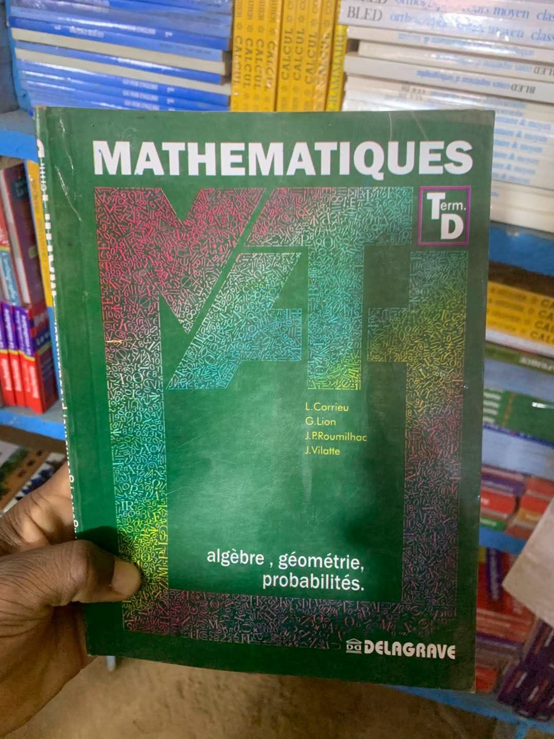 Fourniture scolaire disponible à la librairie