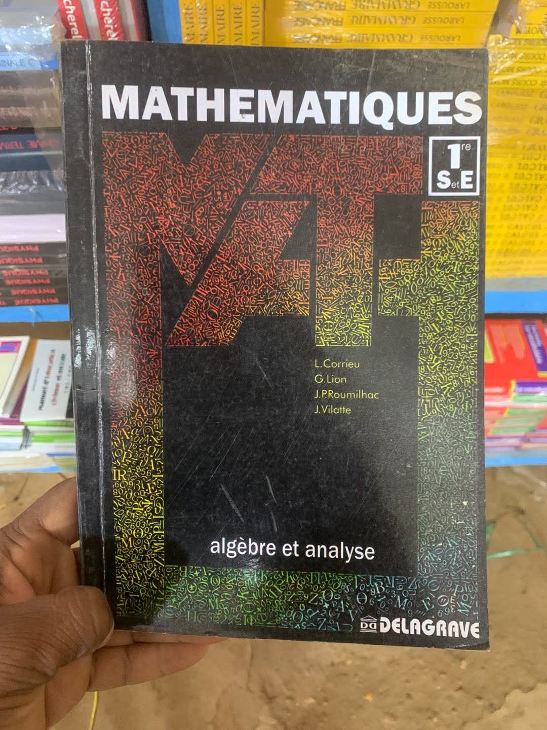 Fourniture scolaire disponible à la librairie