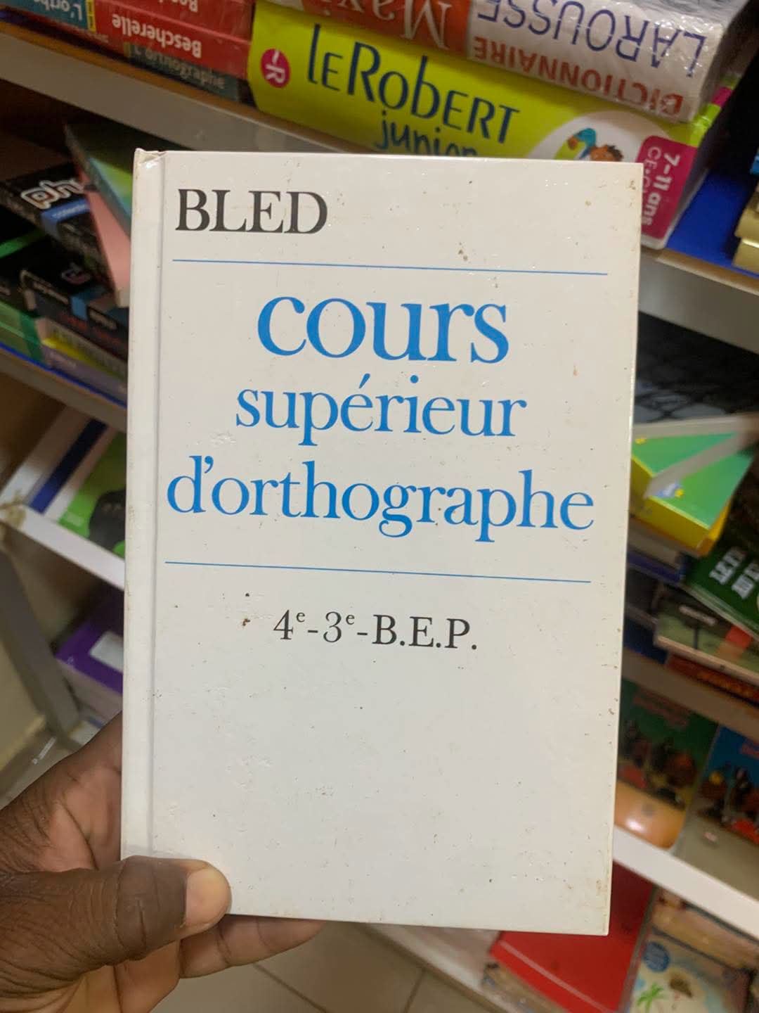 Fourniture scolaire disponible à la librairie