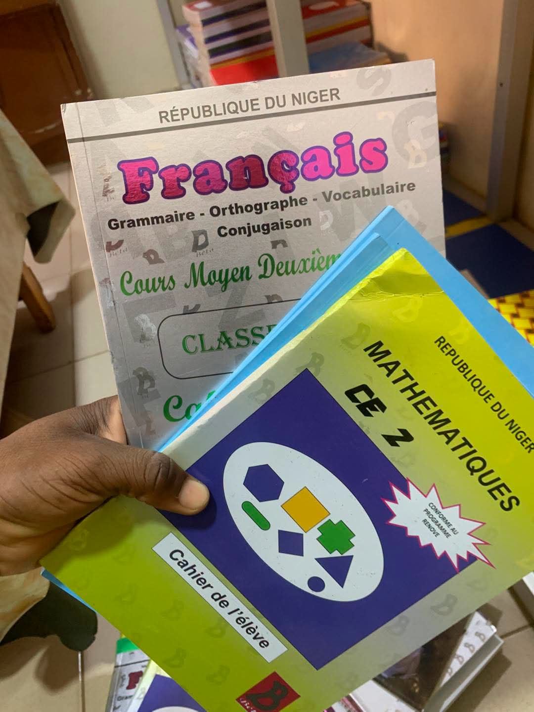 Fourniture scolaire disponible à la librairie
