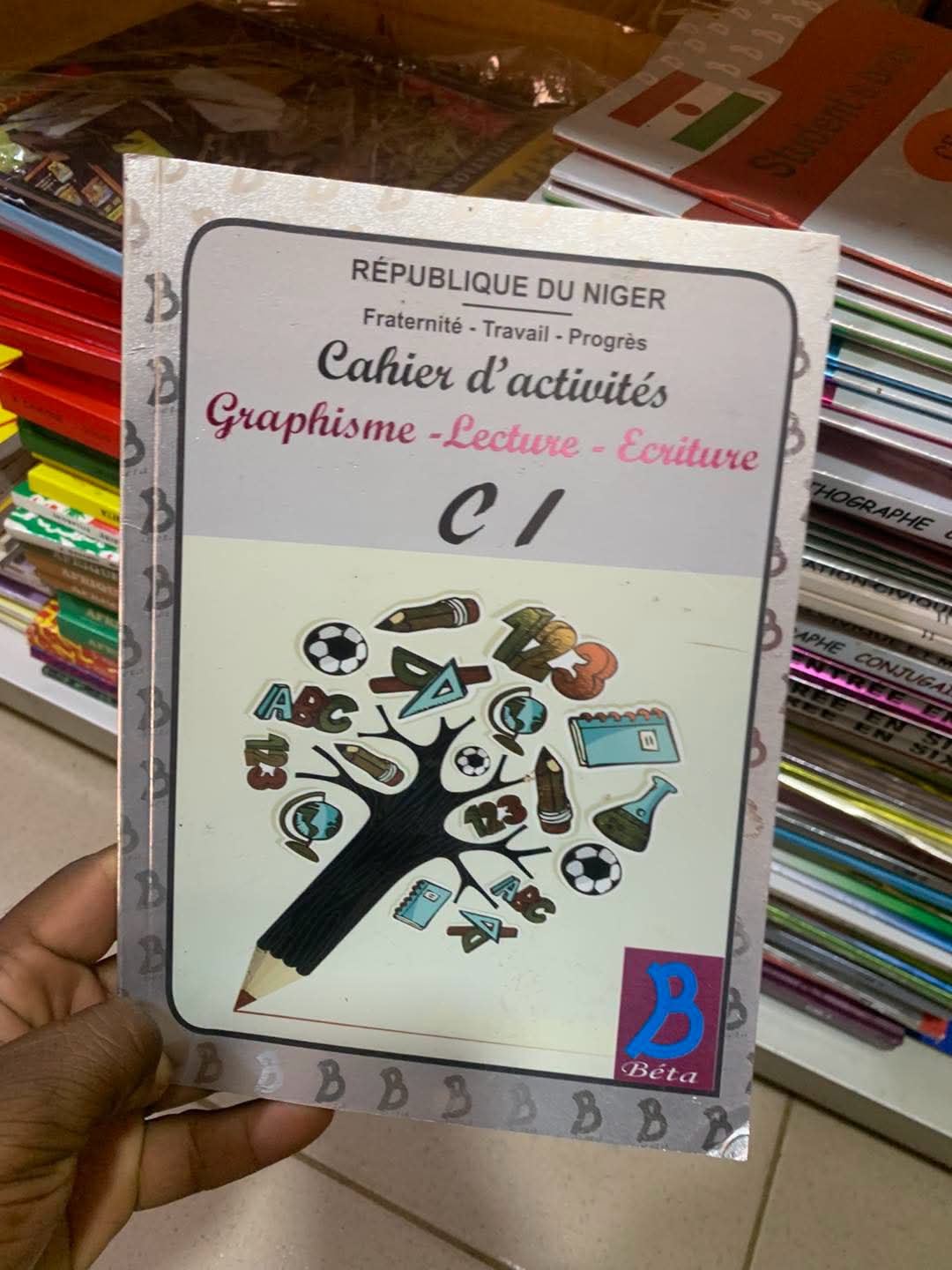 Fourniture scolaire disponible à la librairie