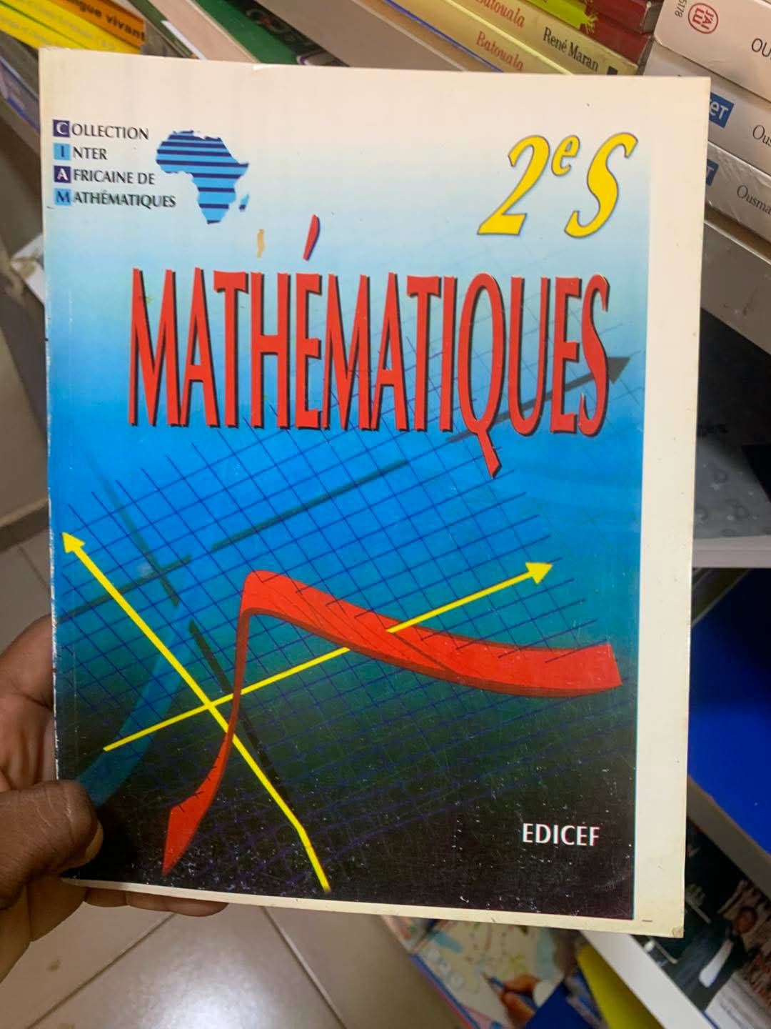 Fourniture scolaire disponible à la librairie