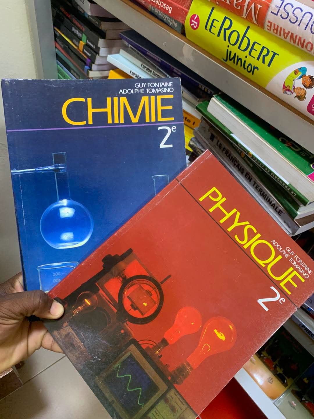 Fourniture scolaire disponible à la librairie