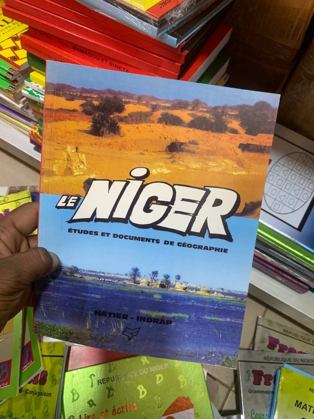 Fourniture scolaire disponible à la librairie